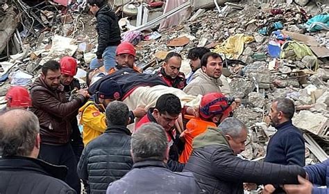 marmara depreminde kaç kişi ölmüştür